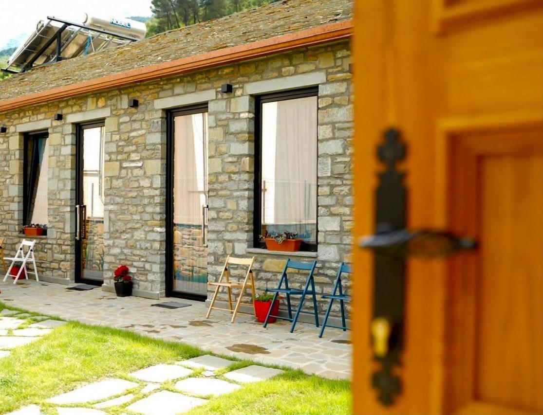 Gogo Moustache Guest House Përmet Exterior foto